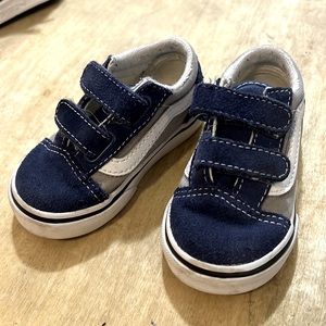 5T Vans Boys Walking Shoes